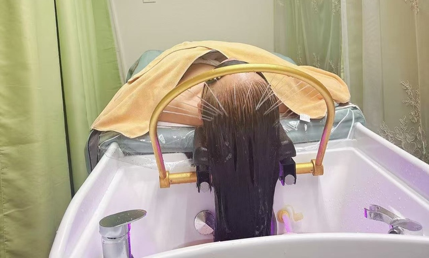 Image 3: 70 Min Head Spa w/Massage on Neck & Scalp + Mini-Facial for 1 or 2