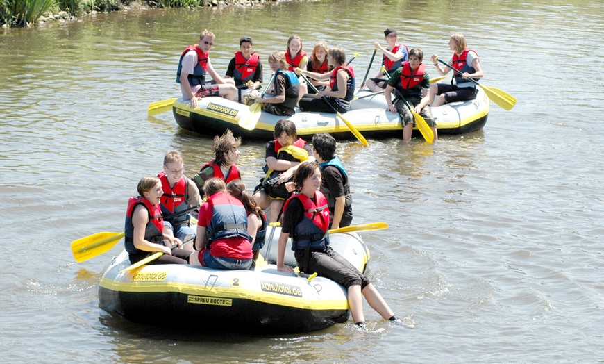 Image 3: Spaß & Action auf der Rur: 2 Std. Rur-Rafting für bis zu 10 Personen