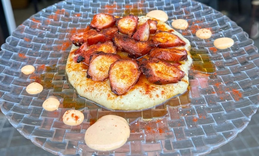 Image 2: Menú completo con mariscada a compartir para 2 o 4 personas