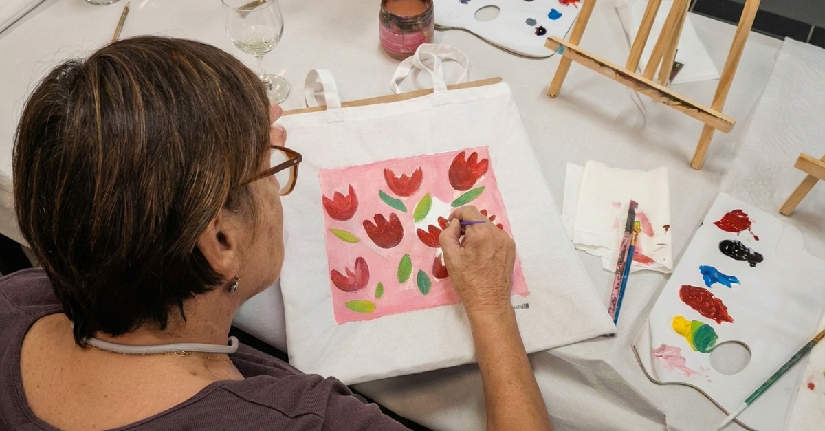 Taller de pintura para crear y decorar una Tote Bag en Valencia