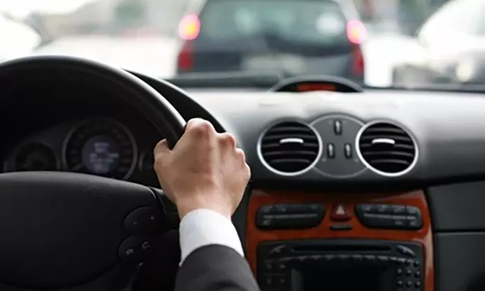 VIP SUV One Way Airport Trip Experience for Groups