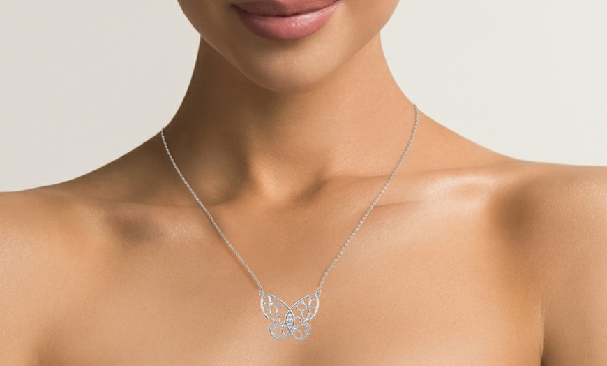 Image 1: Parisjewelry Butterfly and Florl-Rhodium Plated Inspired Necklace or Center