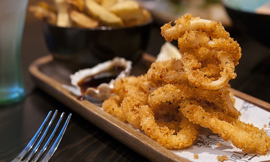 Image 2: Seafood Sharing Feast for Two