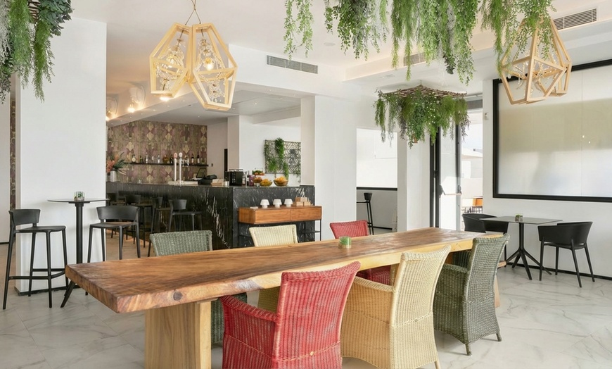 Image 12: ✈ Ibiza: Volo diretto più 3 o 7 notti in hotel 4* con Spa