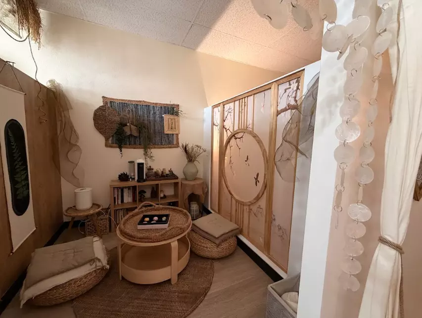 Head Spa Package: 45, 60, or 90-Min Treatments with Facial Care