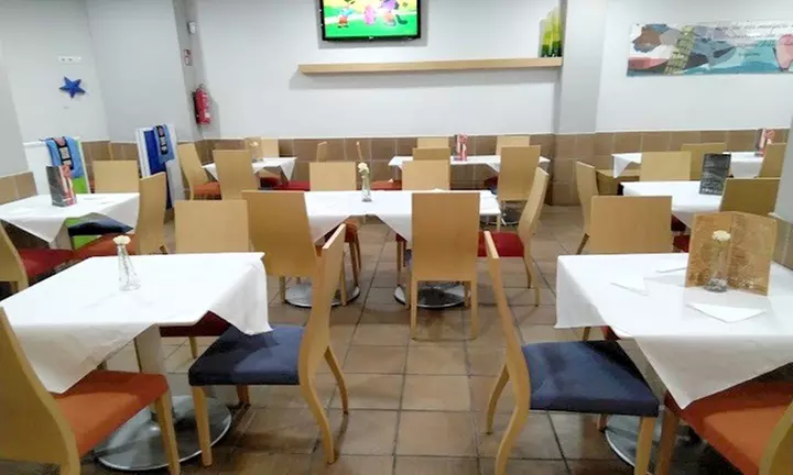 Menú italiano para 2 o 4 con entrantes, platos principales y bebidas