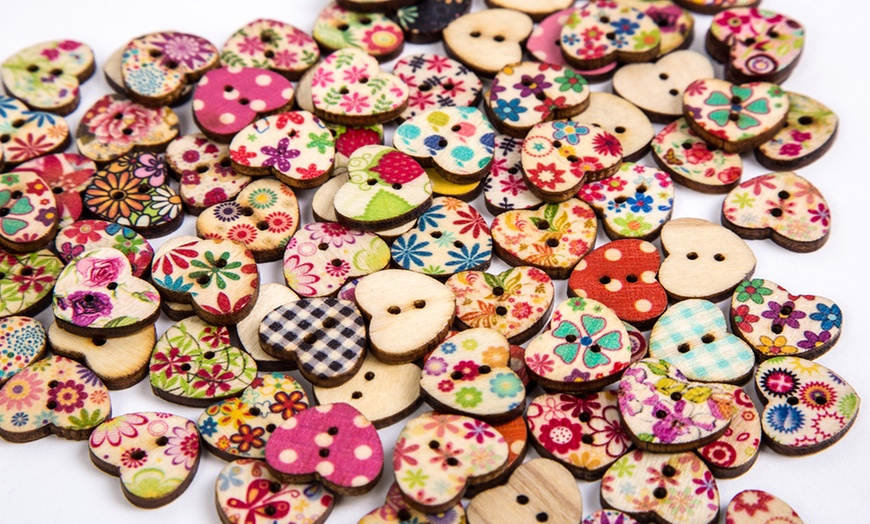 Image 3: 100 Heart Shaped Buttons