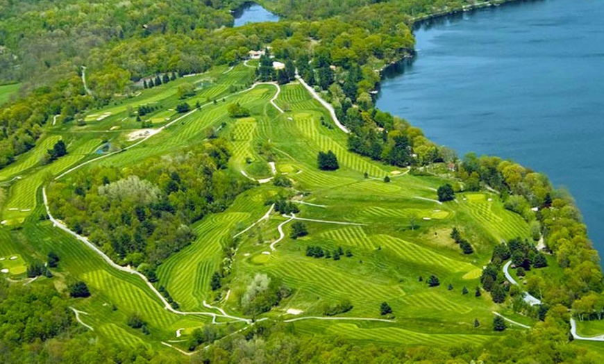Image 4: Enjoy Golfing at Scenic Course: 18 Holes of Golf with Cart 