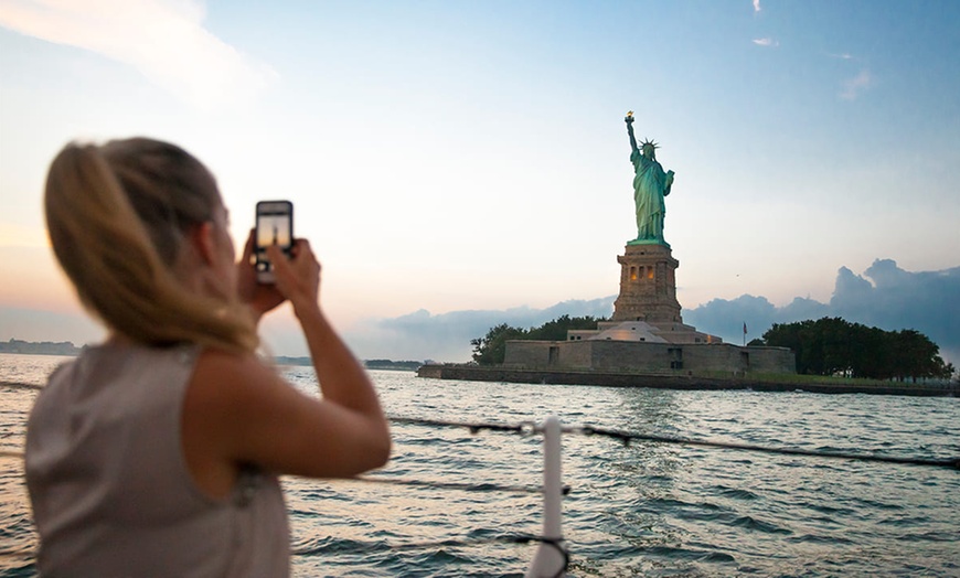 Image 2: Go City - New York Explorer Pass
