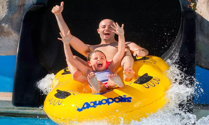 ¡Diversión a remojo! Entrada a Aquópolis Cullera para júnior o adulto