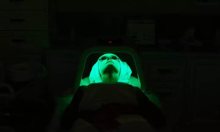 1 o 2 sesiones de peeling rejuvenecedor de vitamina C