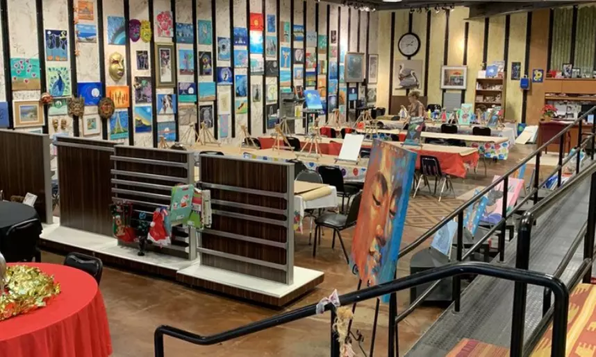 Get the Perfect Candle Pour Experience for 2, 4, or 6 w/ Optional Wine