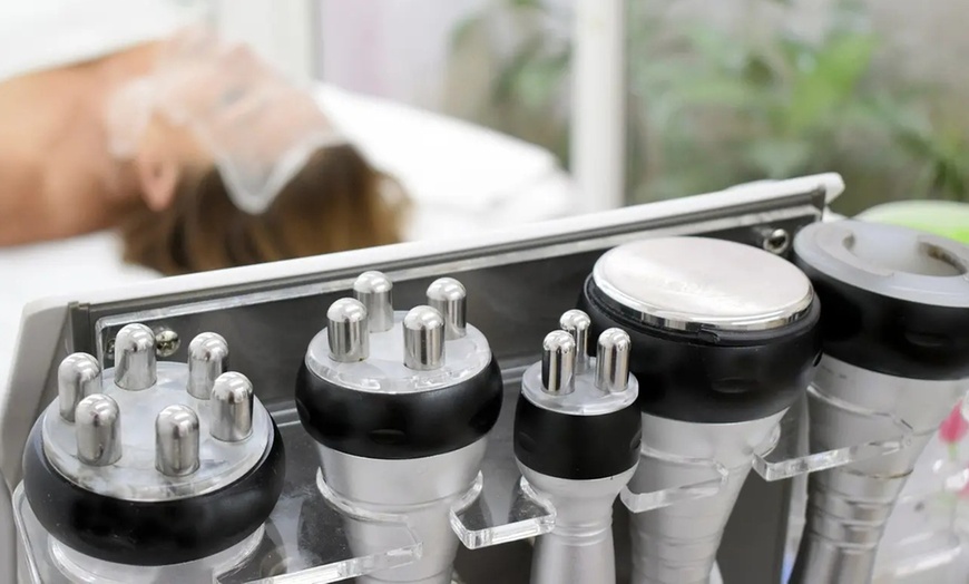 Image 6: Limpieza facial con tratamientos adicionales en opción para 1 persona 