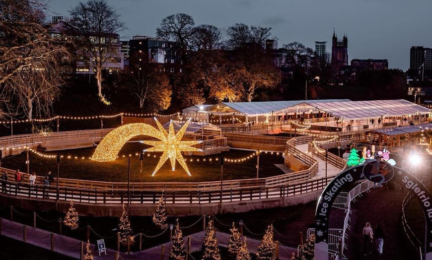 Image 2: Winter Wonderland Ice Skating for 1 Child & 1 Adult or a Family of 4