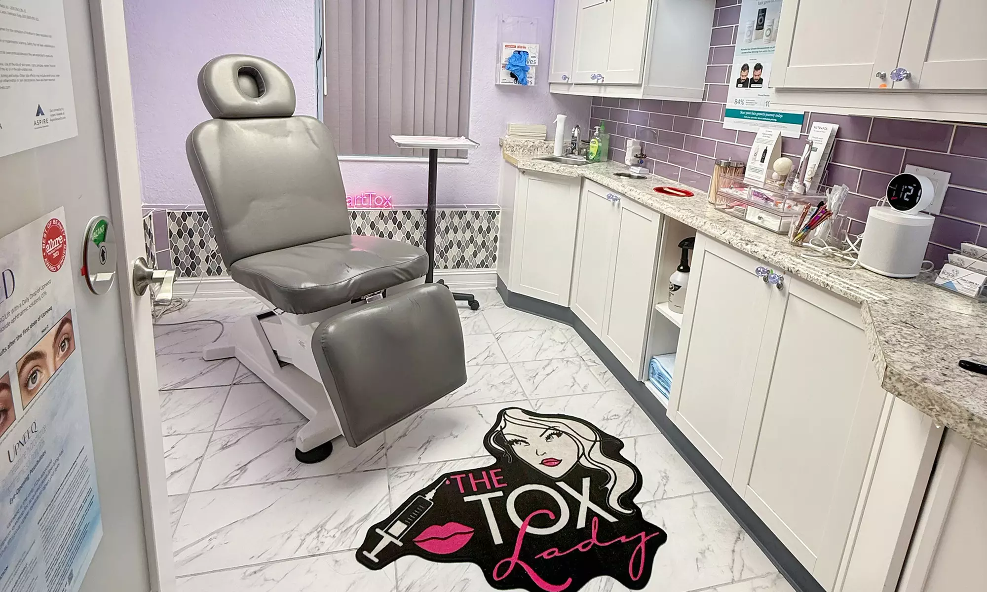 Rejuvenate Your Look with 20 or 40 Units of Letybo at The TOX Lady (Up To 	 32% Off) - Second Medium
