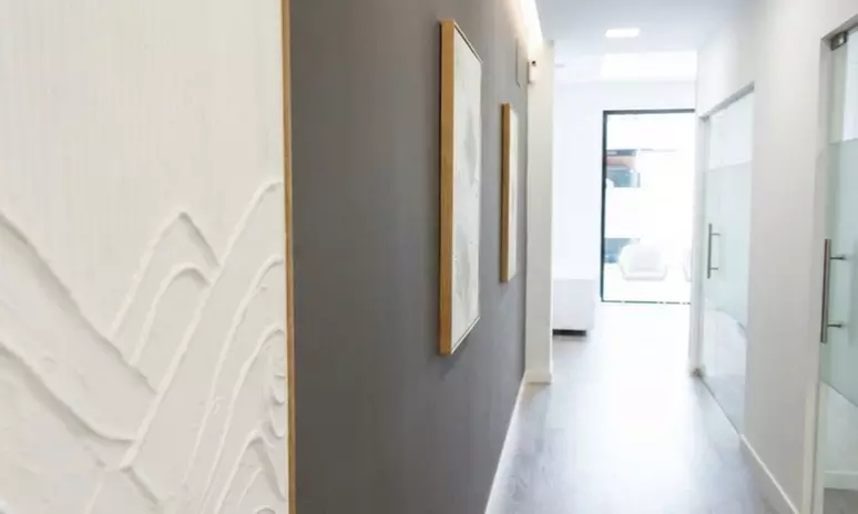 Limpieza bucal con ultrasonido y 1 o 2 empastes dentales