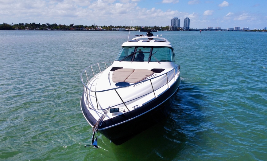 Image 17: 3- or 4-Hour, Sea Lux 53' Four WinnYacht Ft. Lauderdale, Cruise & More