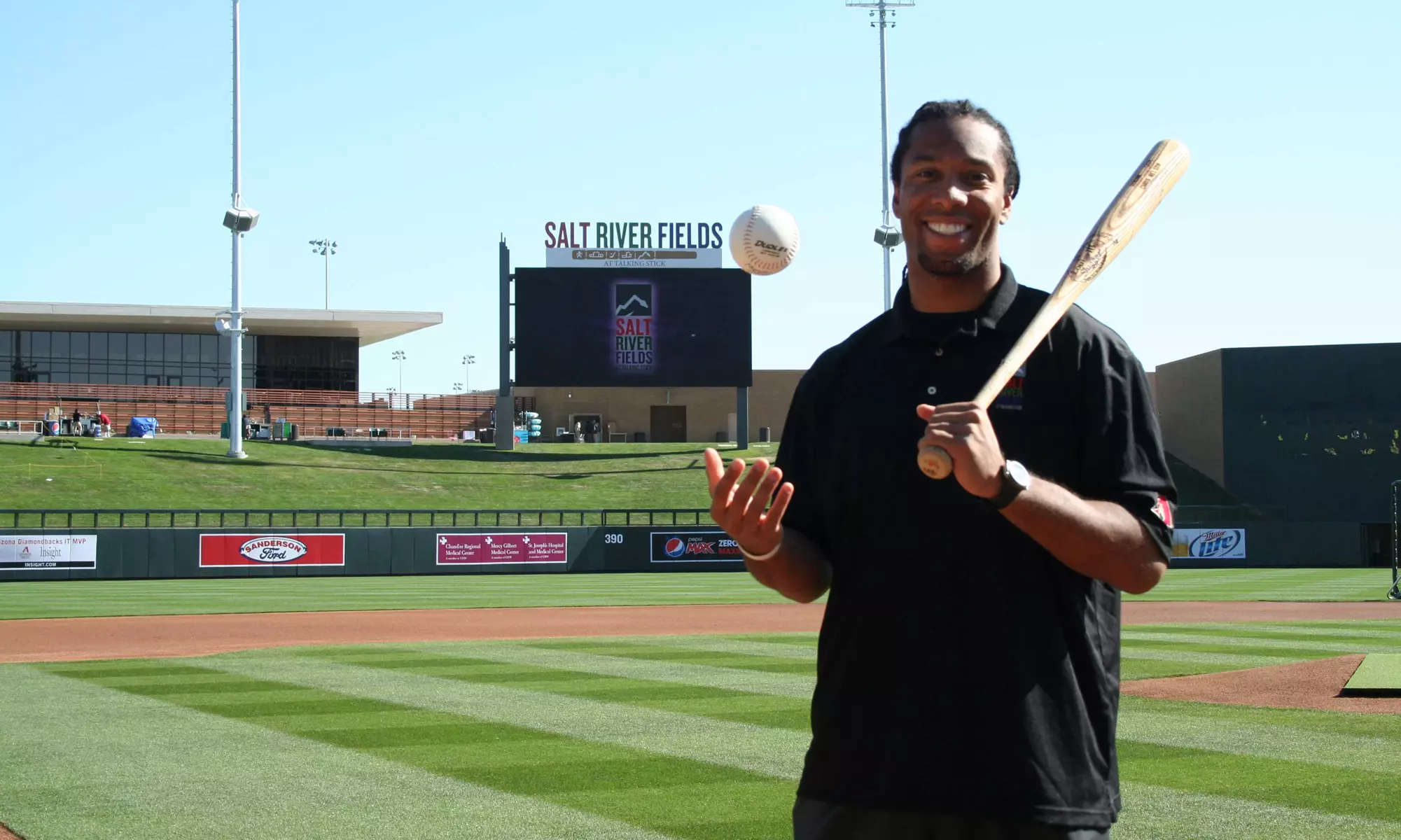 Larry Fitzgerald Celebrity Softball Game on Saturday, April 25 - Primary Image