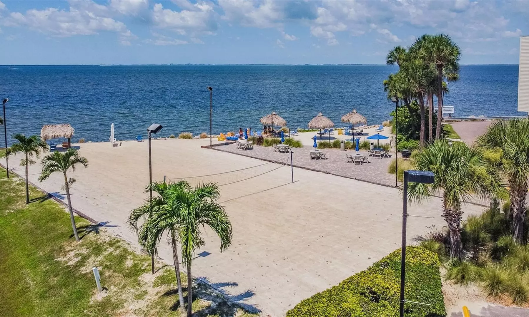 Sailport Waterfront Suites: Your Gateway to Bayside Serenity
