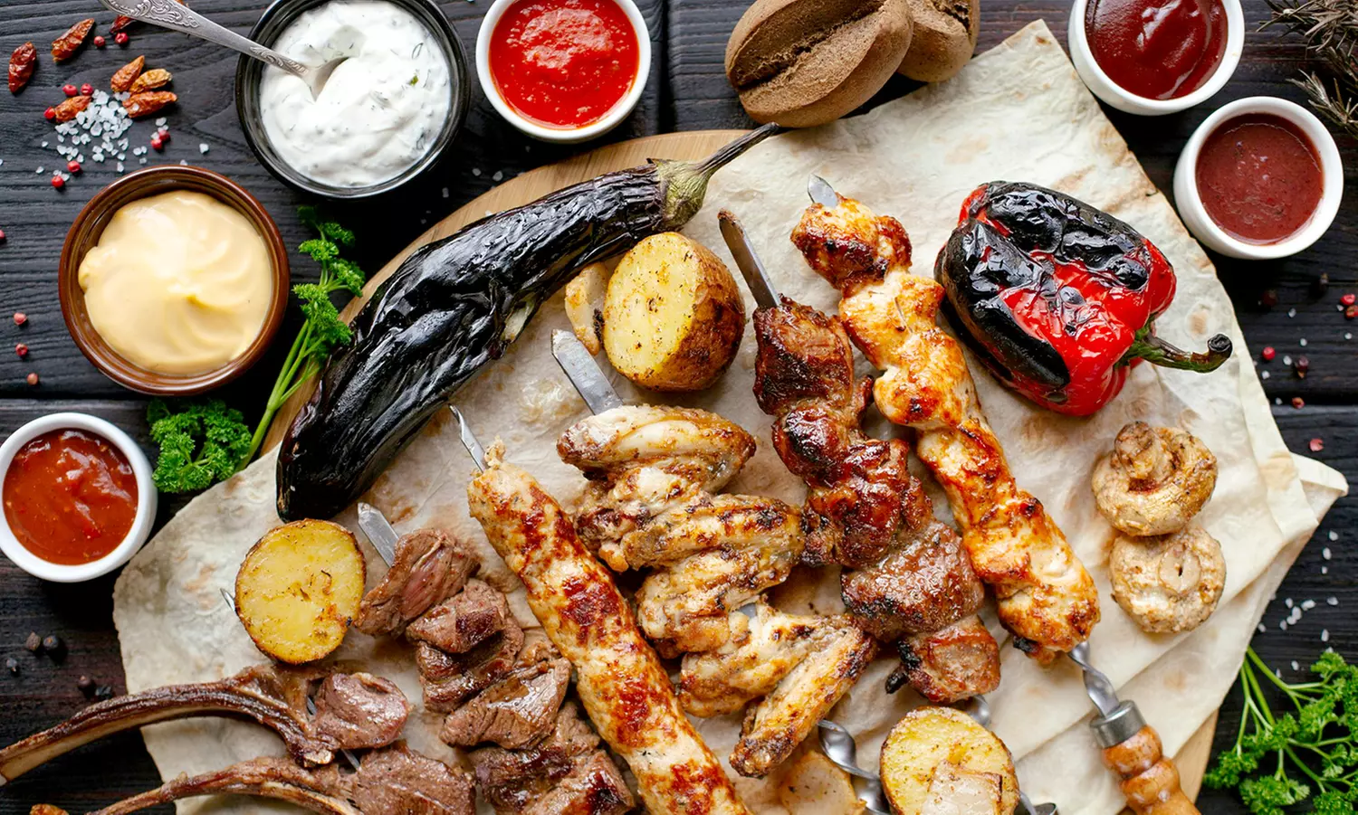 For Weekend Buffet for One or Two People with Soft Drink 