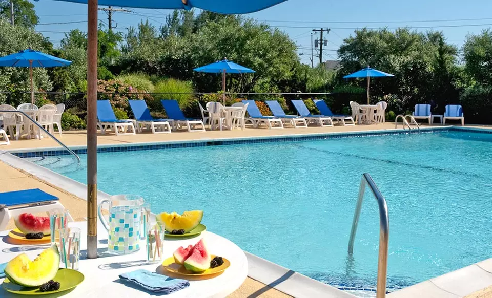 Stay at Heron Suites in Southold, NY, with Dates into July - Primary Image