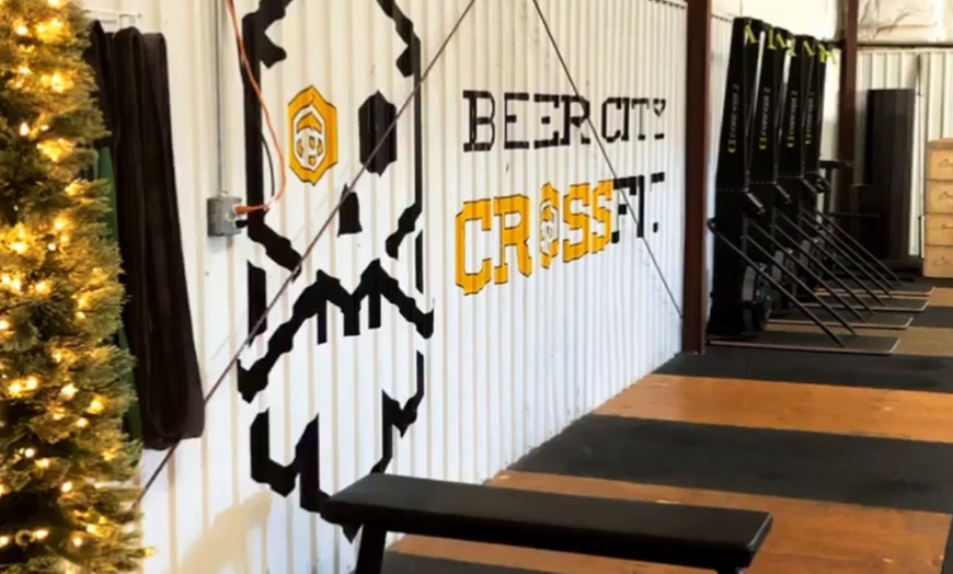 Image 5: 1-Hour 1, 5, or 10 Choice of CrossFit Classes or Month Unlimited Class