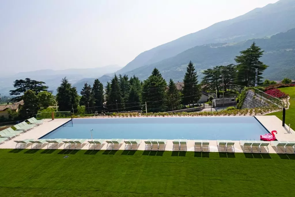 Italie, Lac de Garde : chambre double avec pdj ou ½ pension et boisson