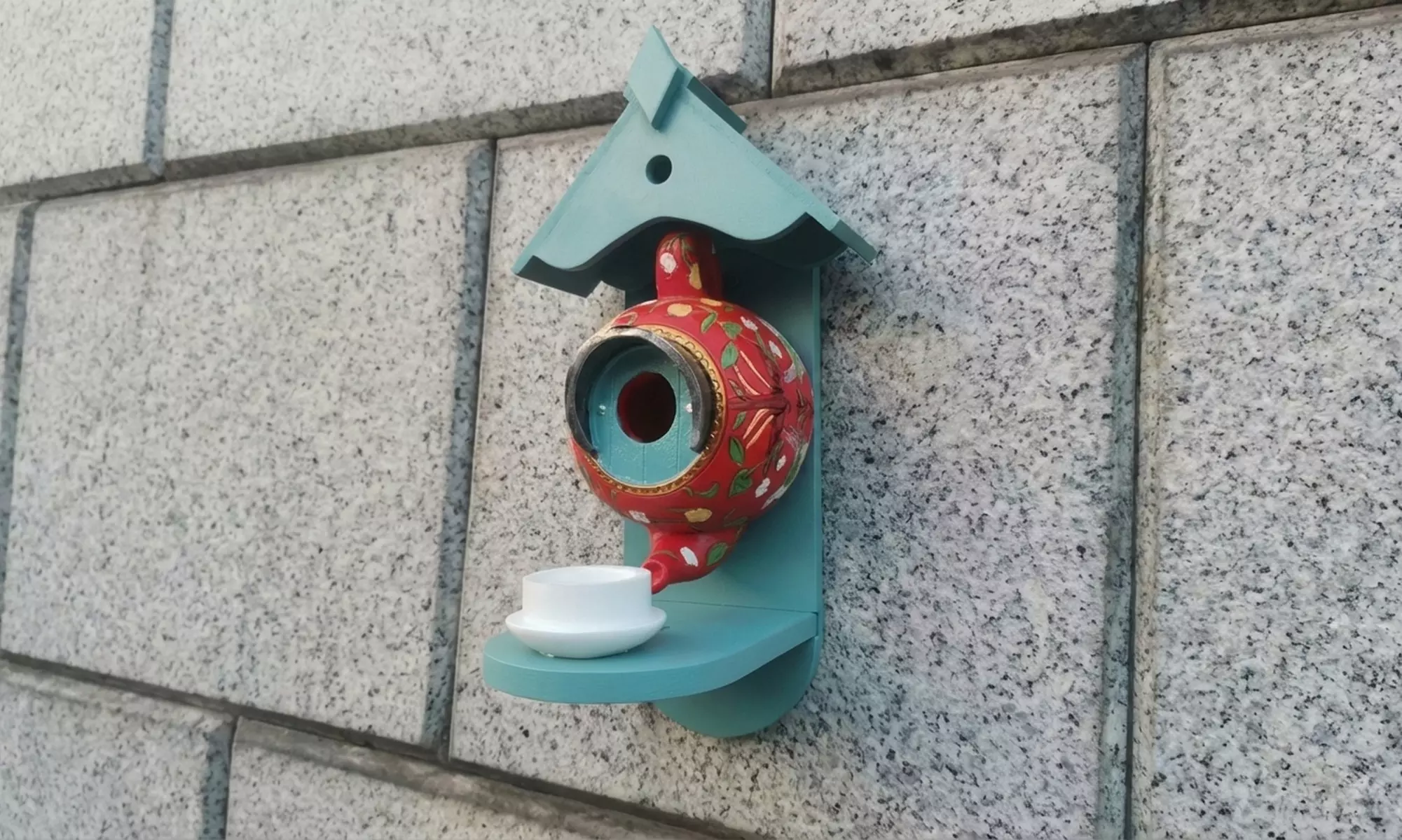 Teapot Birdhouse Feeder
