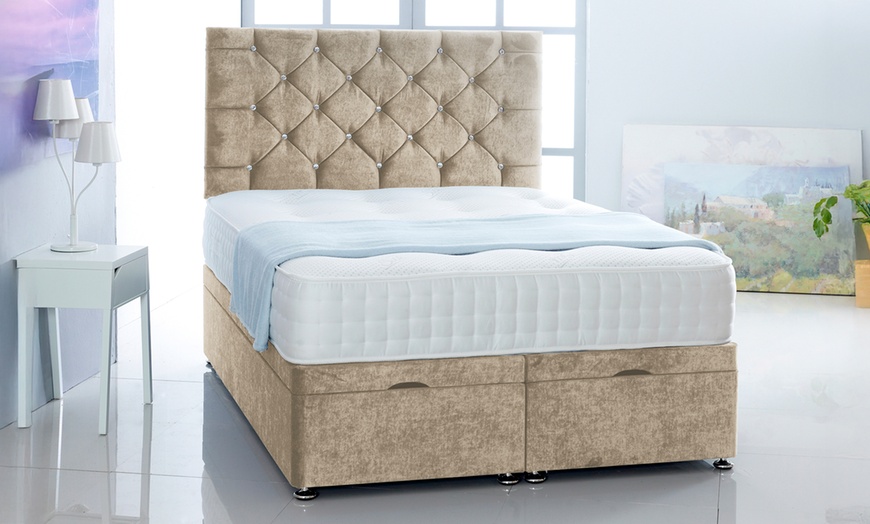 Image 6: Naples Velvet Ottoman Divan Bed 