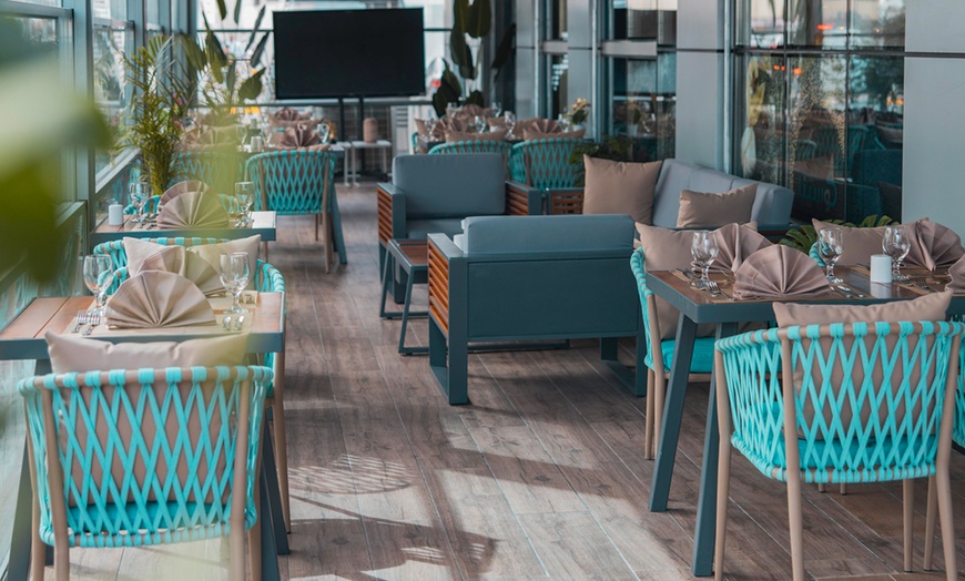 Image 4: 5* Lunch Buffet + Free-Flowing Soft Drinks for 1 Kid, 1, 2 or 4 Adults