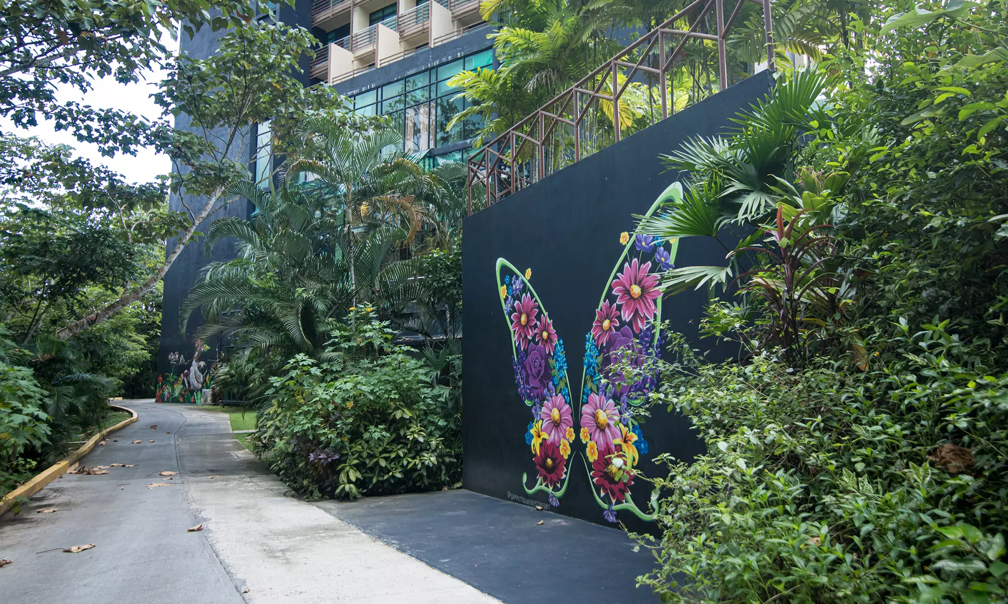 ✈5-Night Panama Vacation with Air & Hotels from Travel by Jen