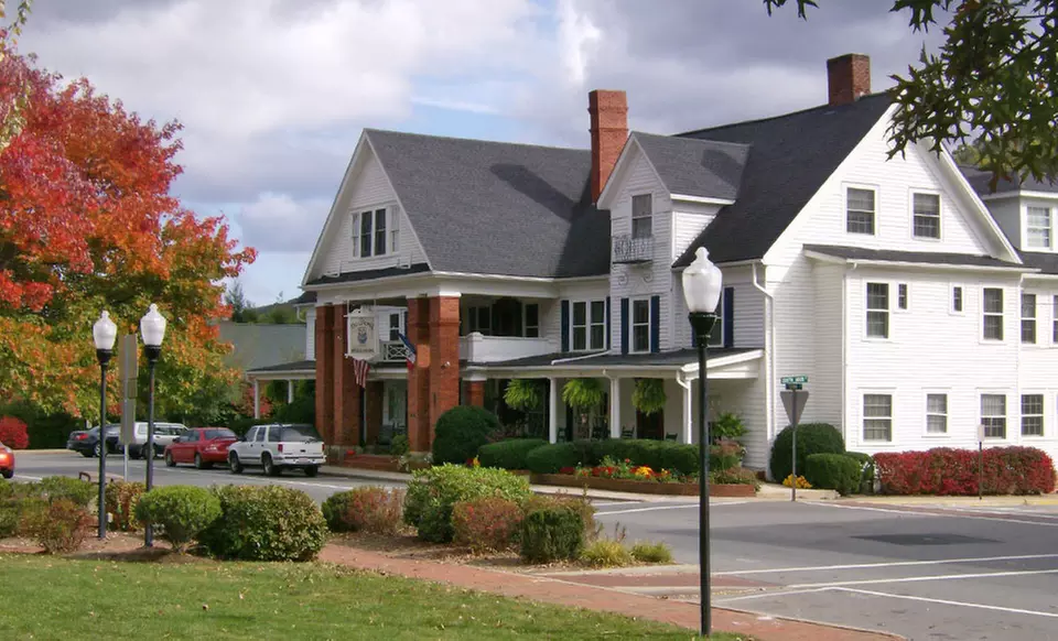Stay at The Nu Wray Inn in Burnsville, NC; Dates into February Available - Primary Image