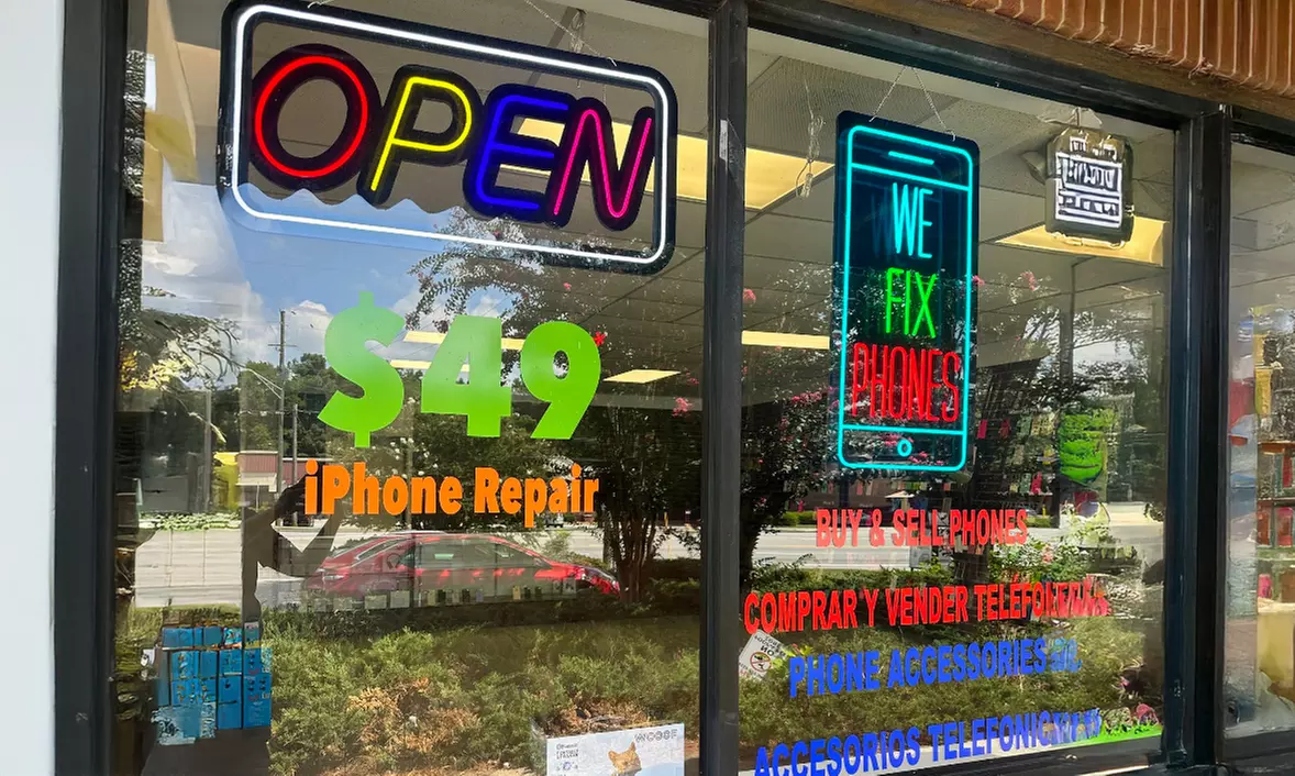 iPhone XR/ iPhone 11/ iPhone 12, 13, 14, 15 or Prox Max Screen Repair