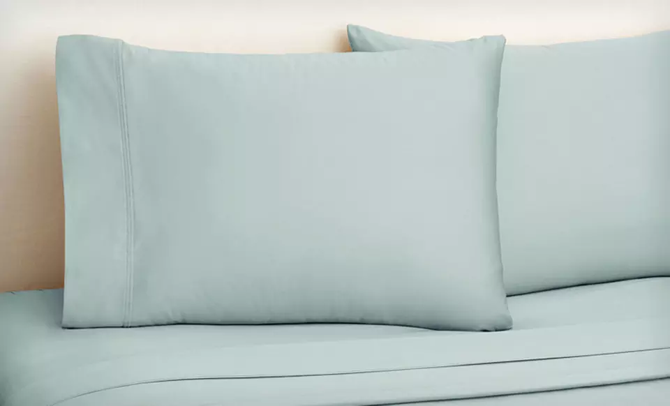 Four-Piece Royal Sateen 650-Thread-Count Sheet Set (Up to 73% Off). Multiple Sizes and Colors Available. - Primary Image