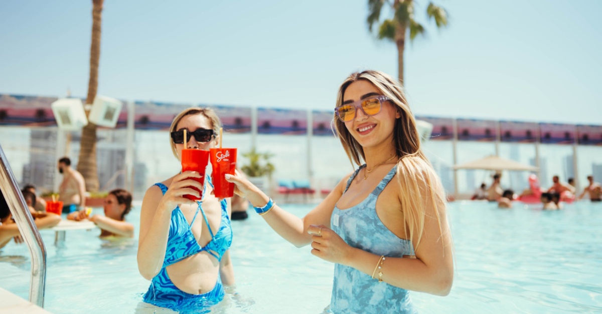 Indulge In Soul Cali Brunch With Limitless Soft/House Beverages + Pool Indulge In Soul Cali Brunch With Limitless Soft/House Beverages + Pool
