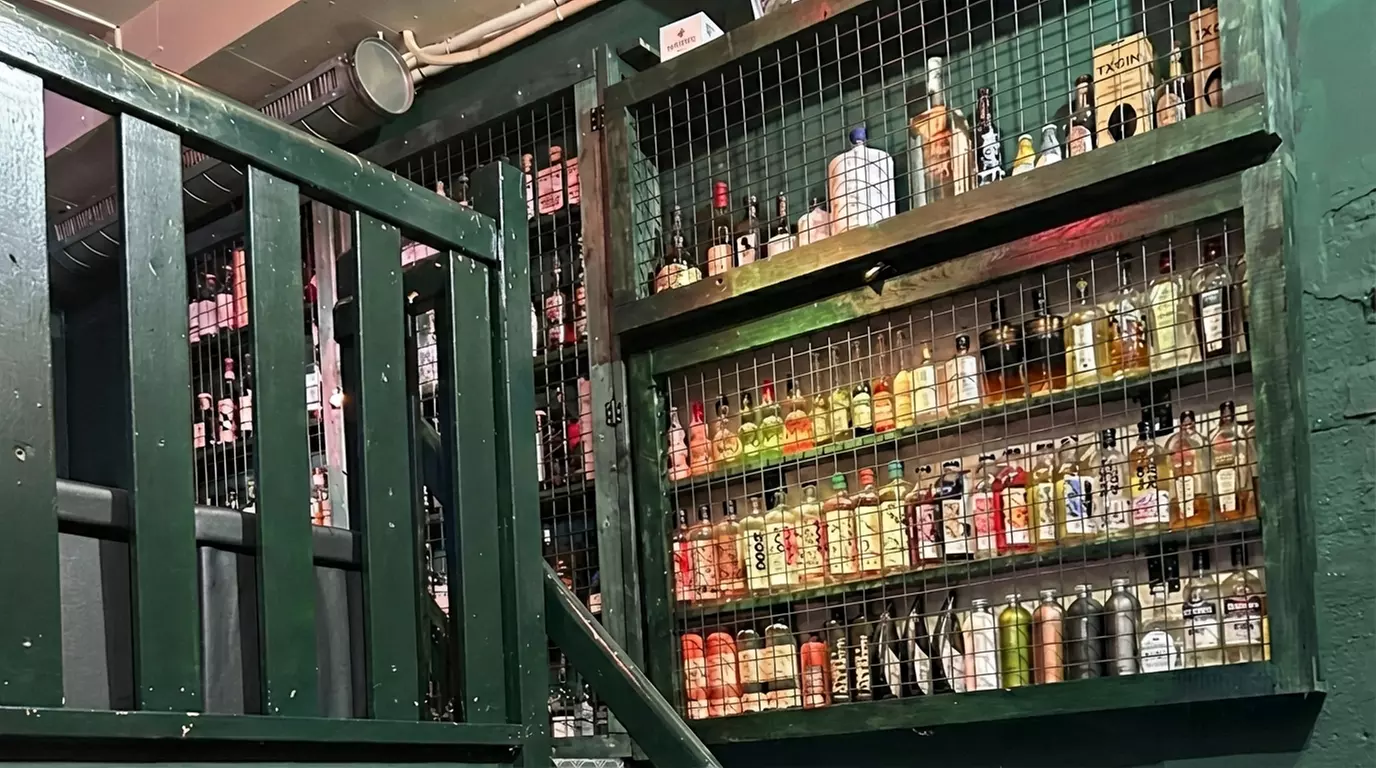 Gezellige middag cocktails mixen incl. hapjes in het centrum