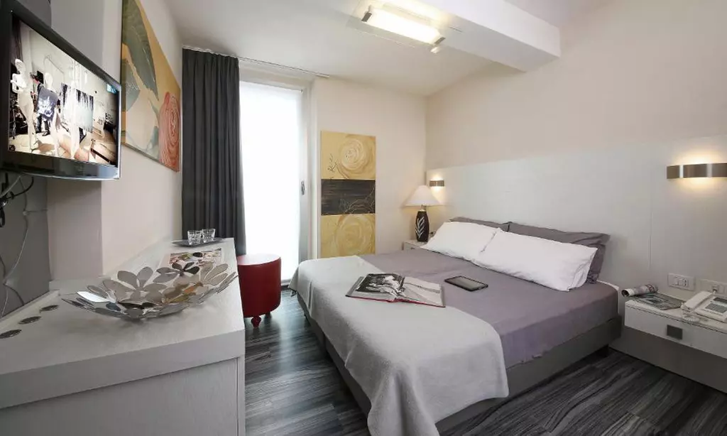 Gardone Riviera: camera Superior con colazione o mezza pensione e Spa