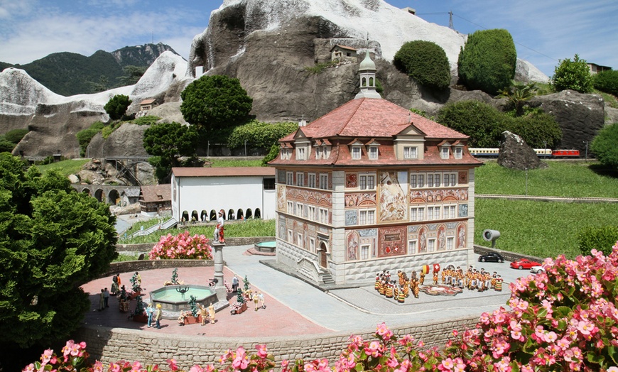 Image 3: Ingressi al parco Swissminiatur