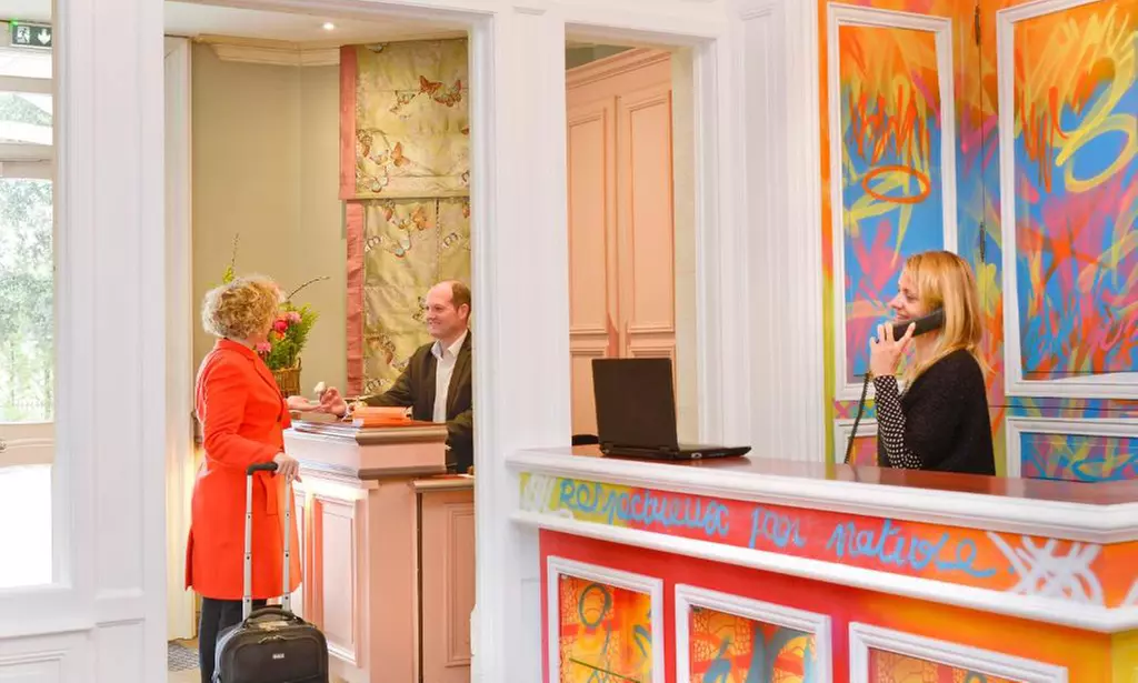 Cognac : chambre supérieure, deluxe ou suite avec pdj et spa en option