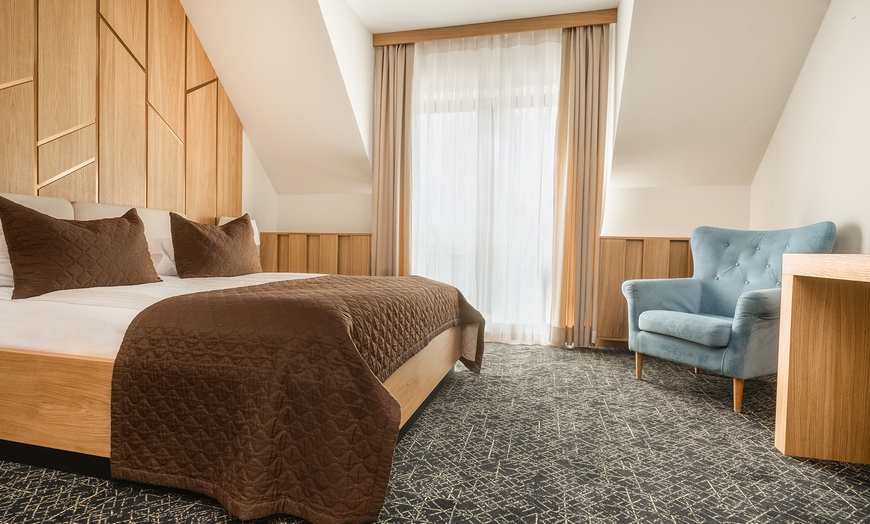 Image 6: Beskidy: wybrany pokój z wyżywieniem i strefą wellness