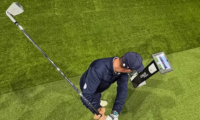 Bautismo de golf indoor con simulador de 1 hora para 2 o 4 personas