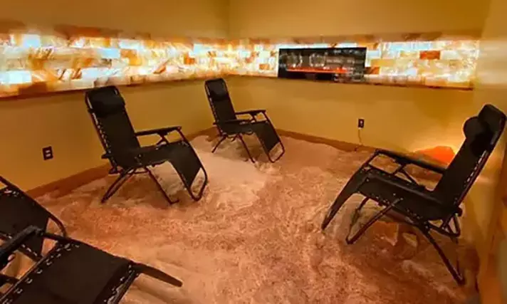 Relax with a Holiday Special: One Month Salty Lounge Membership Up to 30% Off  at Pink Lounge - Second Medium