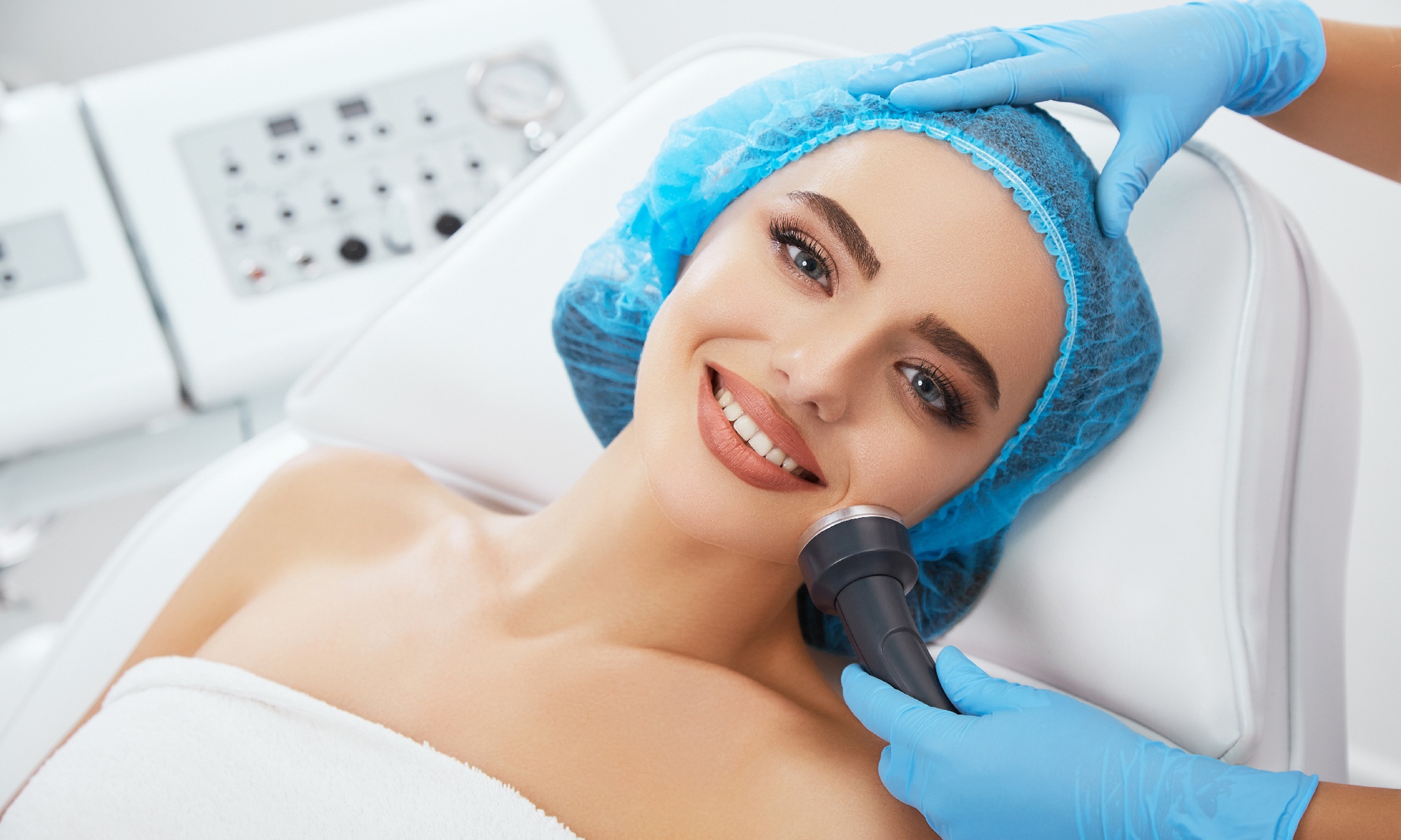 Gesichtsbehandlung nach Wahl für 1 Person