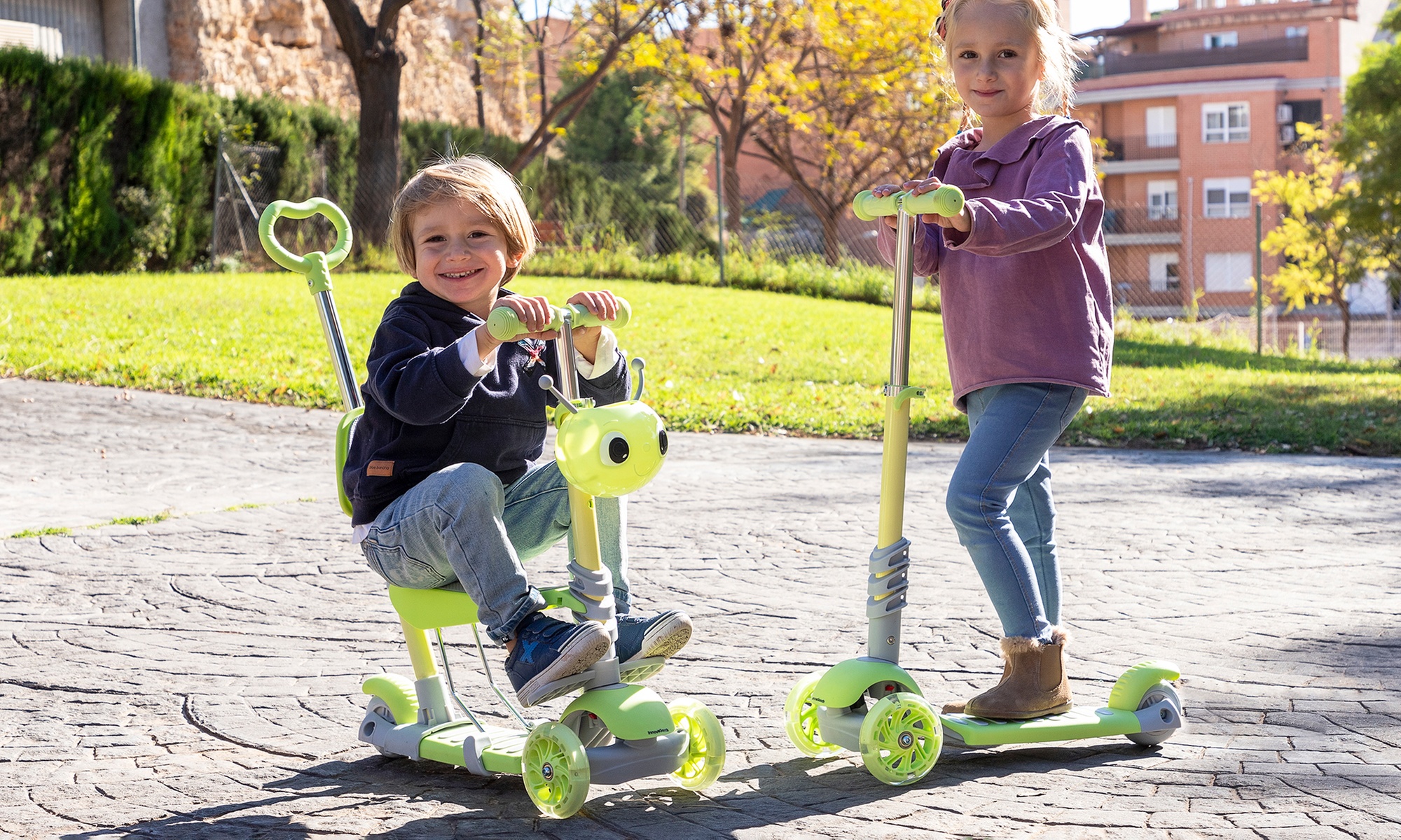 Patinete evolutivo infantil con asiento y 3 ruedas de InnovaGoods