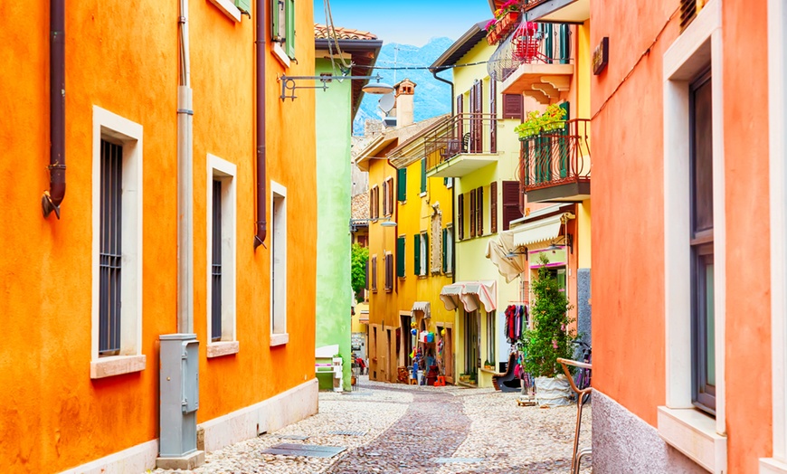 Image 7: ✈ 8-Day Venice & Lake Garda Tour with Air from Weekender Breaks