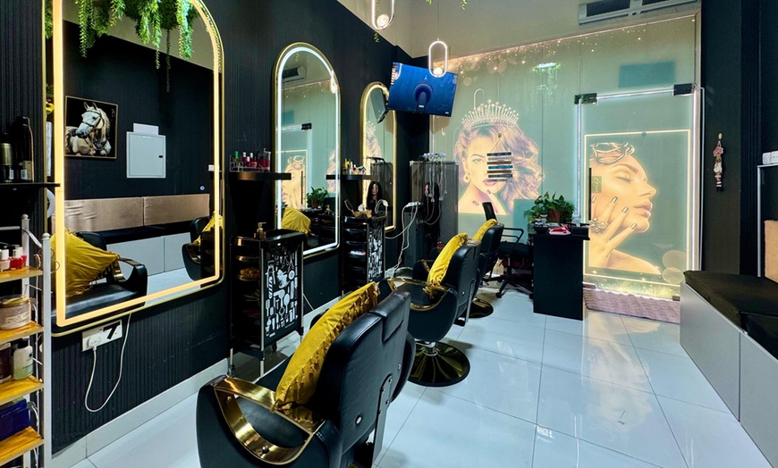 Image 2: Choose Any 2, 3, or 5 Beauty Services for a Luxurious Pampering
