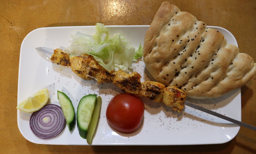 Image 1: Afghanisches Hauptgericht mit Pommes oder Reis für 1-4 Personen