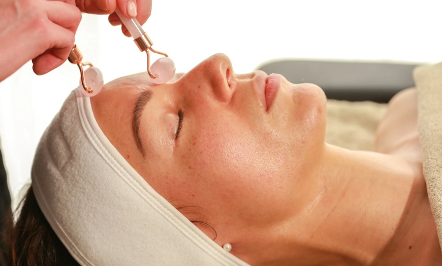 Image 1: Massage Kobido avec Yofi By Shirli