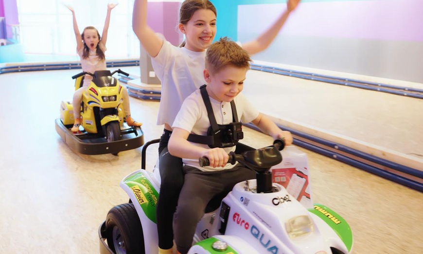 Image 5: Eintritt für die Indoor Play Zone inkl. Getränk für 2 - 4 Personen