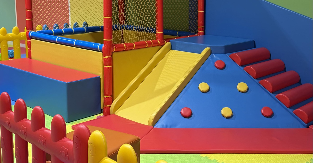 2-hr Build & Play Or Cats Cuddle Zone For 1 Person Or 1 Adult & Child 2-hr Build & Play Or Cats Cuddle Zone For 1 Person Or 1 Adult & Child